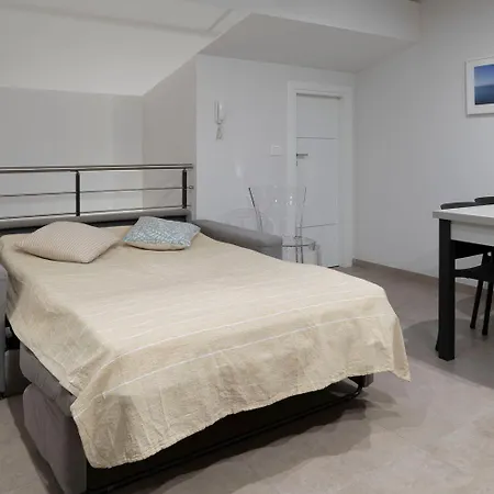 Le Di - Il Faro 瓦达